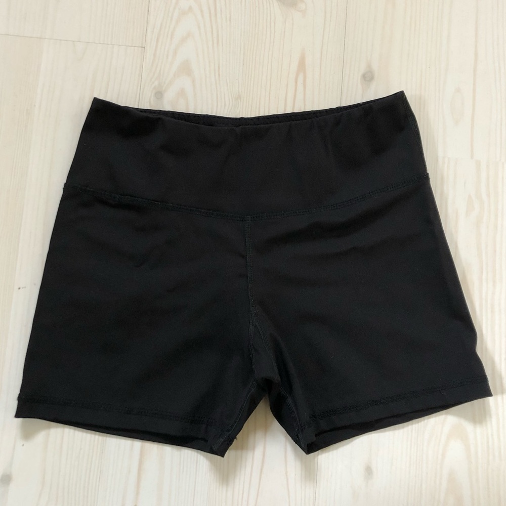 Lululemon short